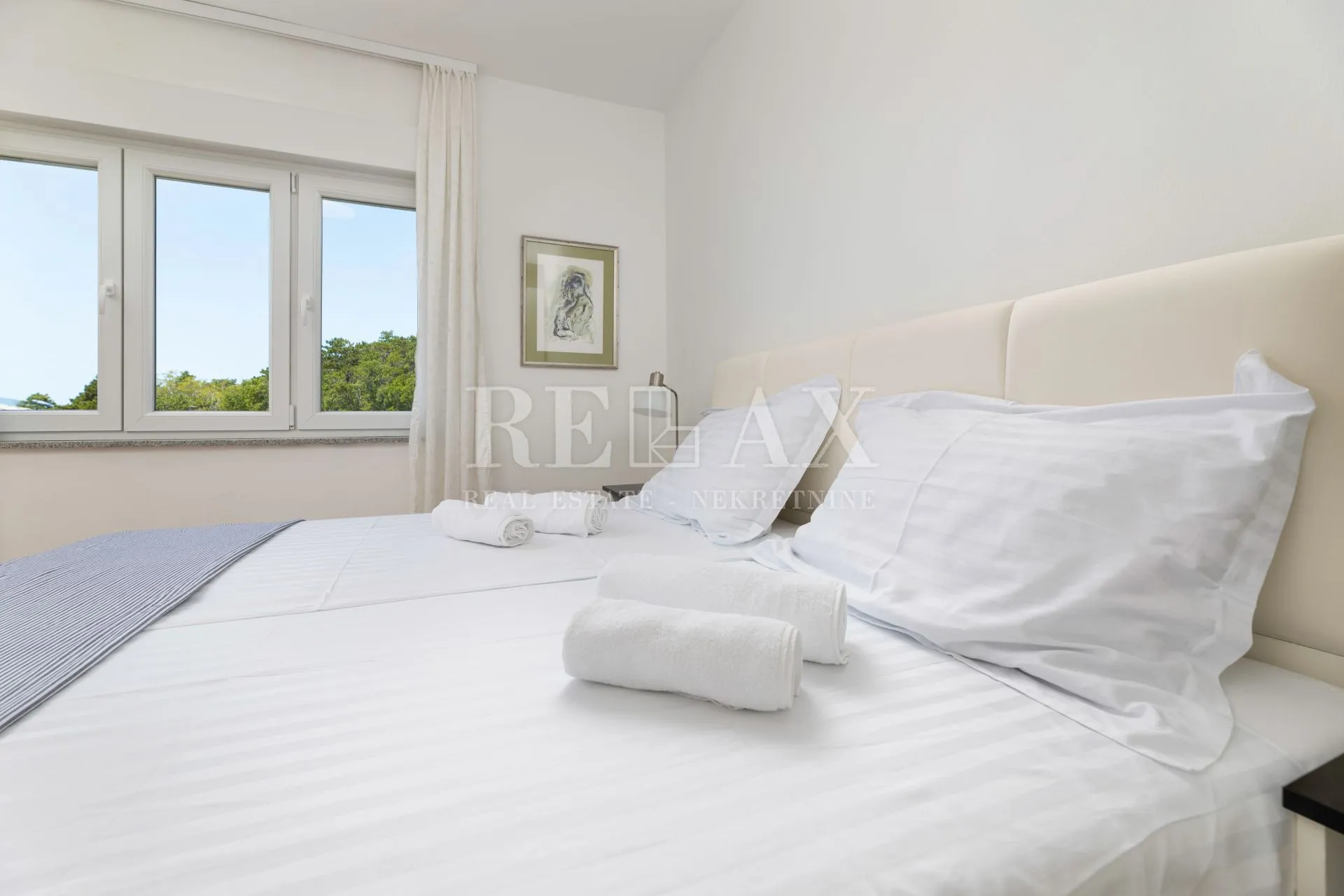 povile - vila s bazenom, nadomak mora - slika 27