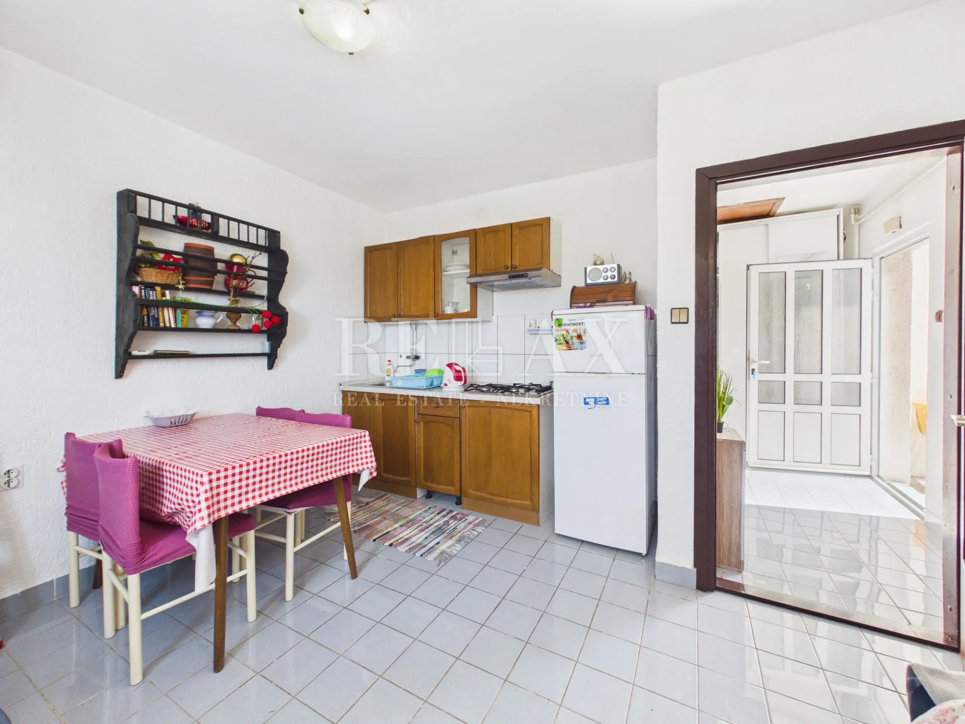 jadranovo - kuća sa 5 stambenih jedinica - slika 26