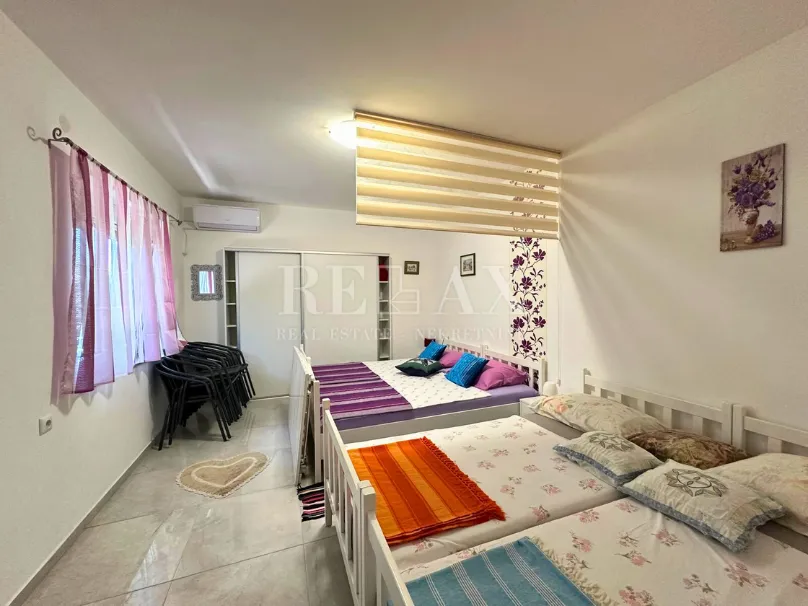 selce - kuća s okućnicom i pogledom na more - slika 11