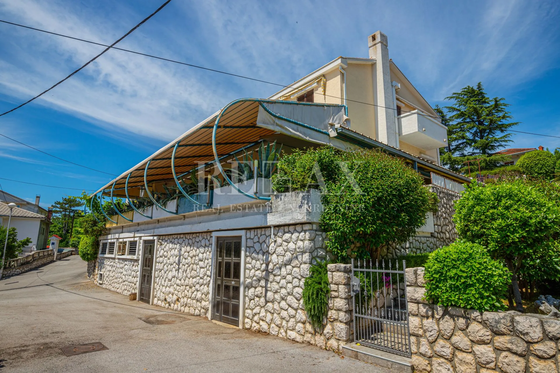 crikvenica - kuća s restoranom na top lokaciji - slika 112