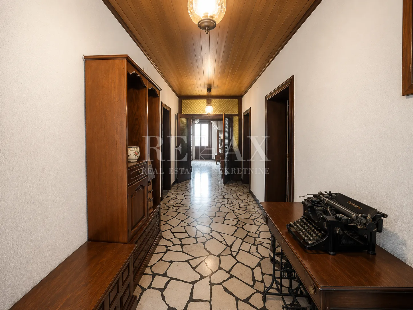 crikvenica - apartmanska kuća na odličnoj lokaciji - slika 12