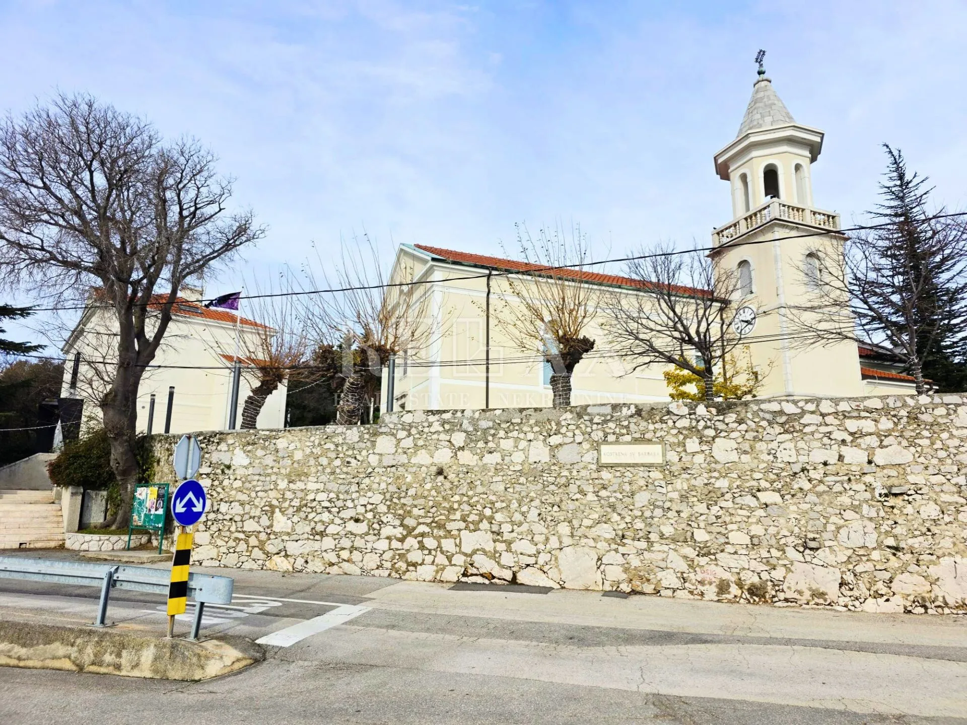 kostrena - građevinsko zemljište 735 m2 - slika 3