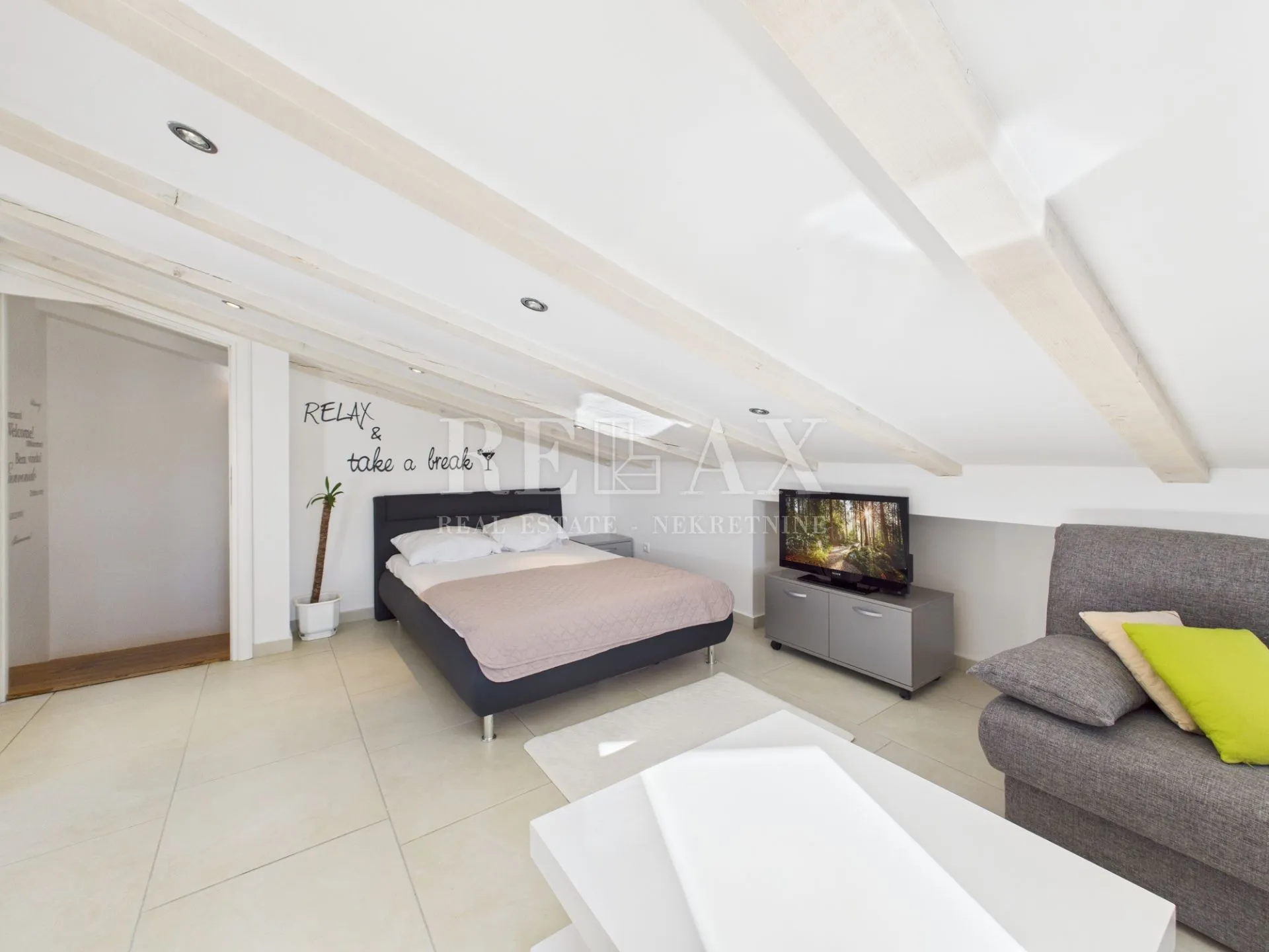 crikvenica - dvoetažni stan 104 m2 s pogledom na more - slika 13