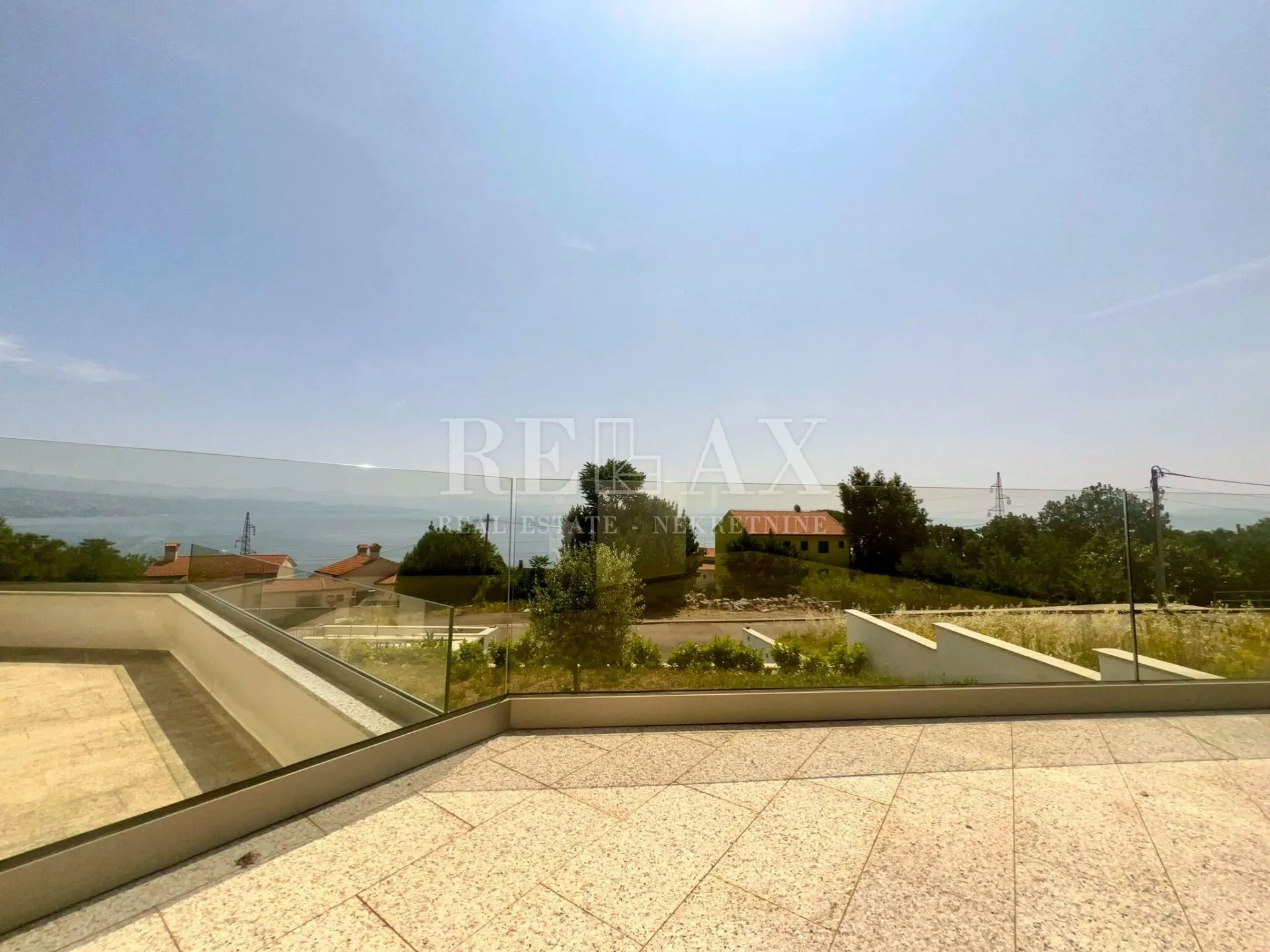 opatija, ičići - stan s prostranom okućnicom - slika 16