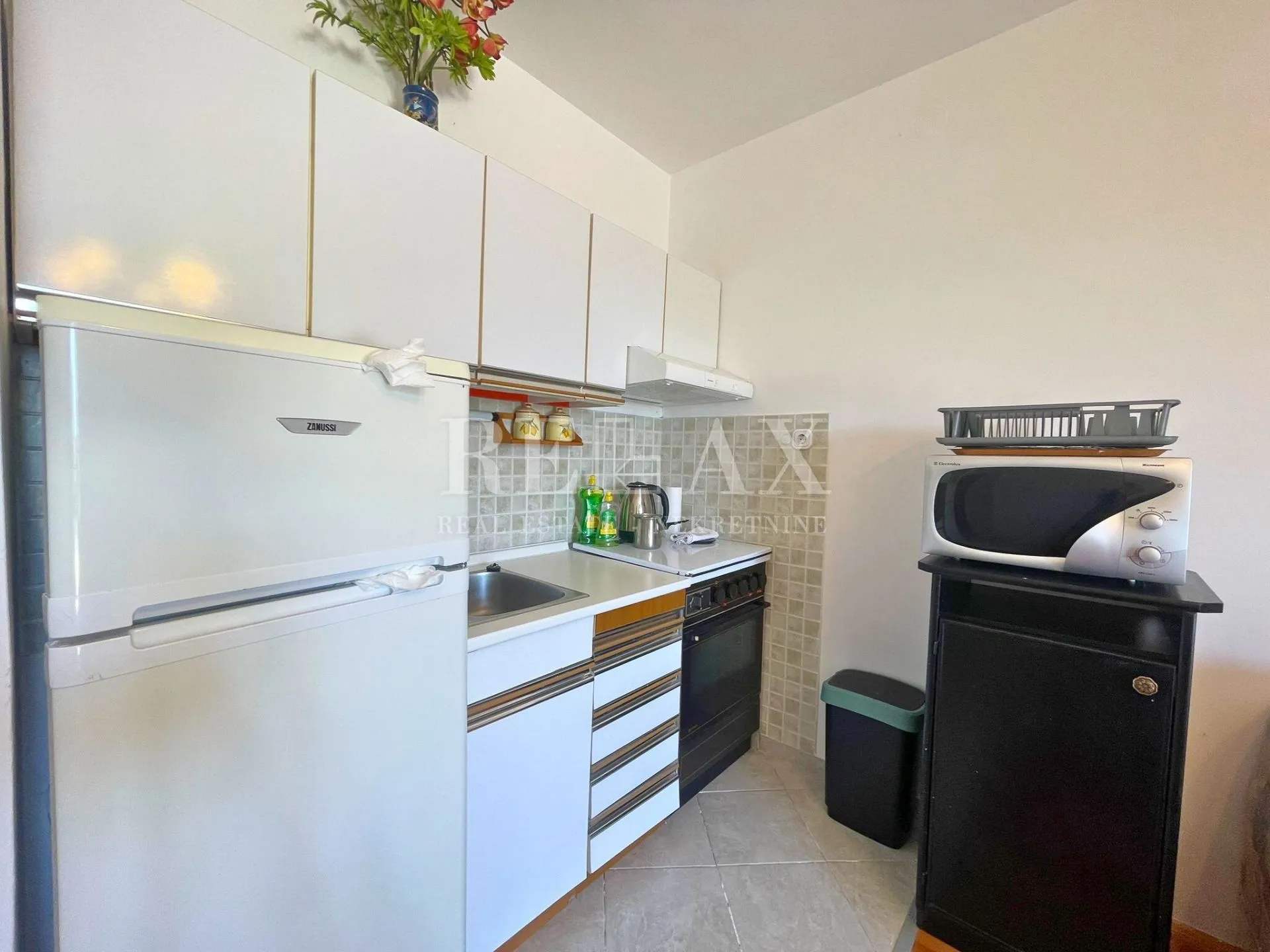 dramalj - kuća sa 4 apartmana, 150 m od mora - slika 17