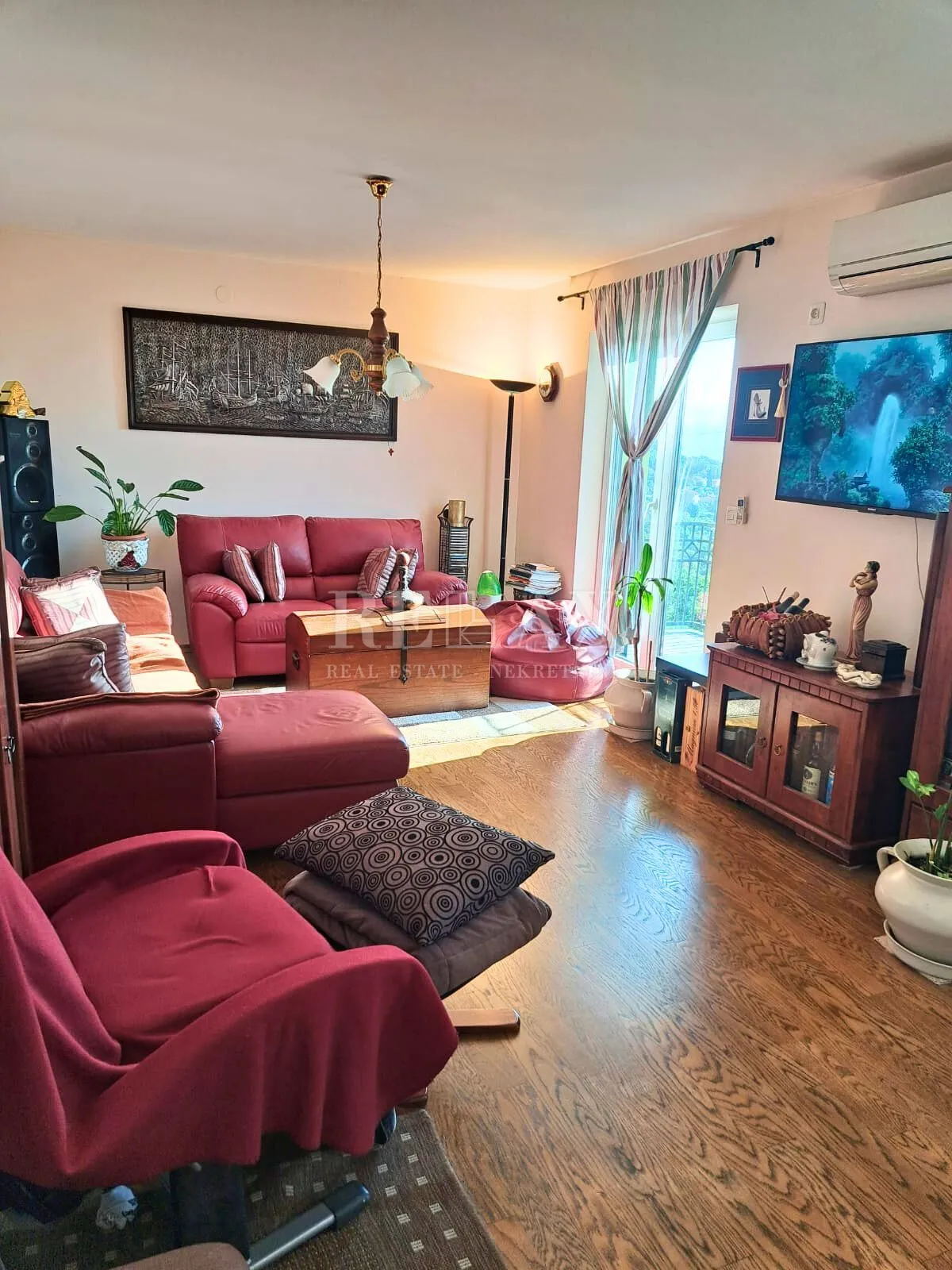 opatija, ičići - 97,76 m2 stana + 80 m2 potkrovlja, dva parkirna mjesta - slika 2