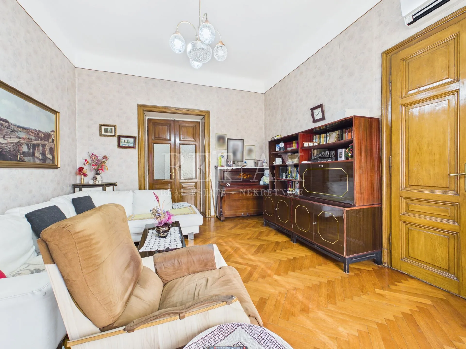 rijeka - četverosobni klasični stan u samom centru, 134.67 m2 - slika 3
