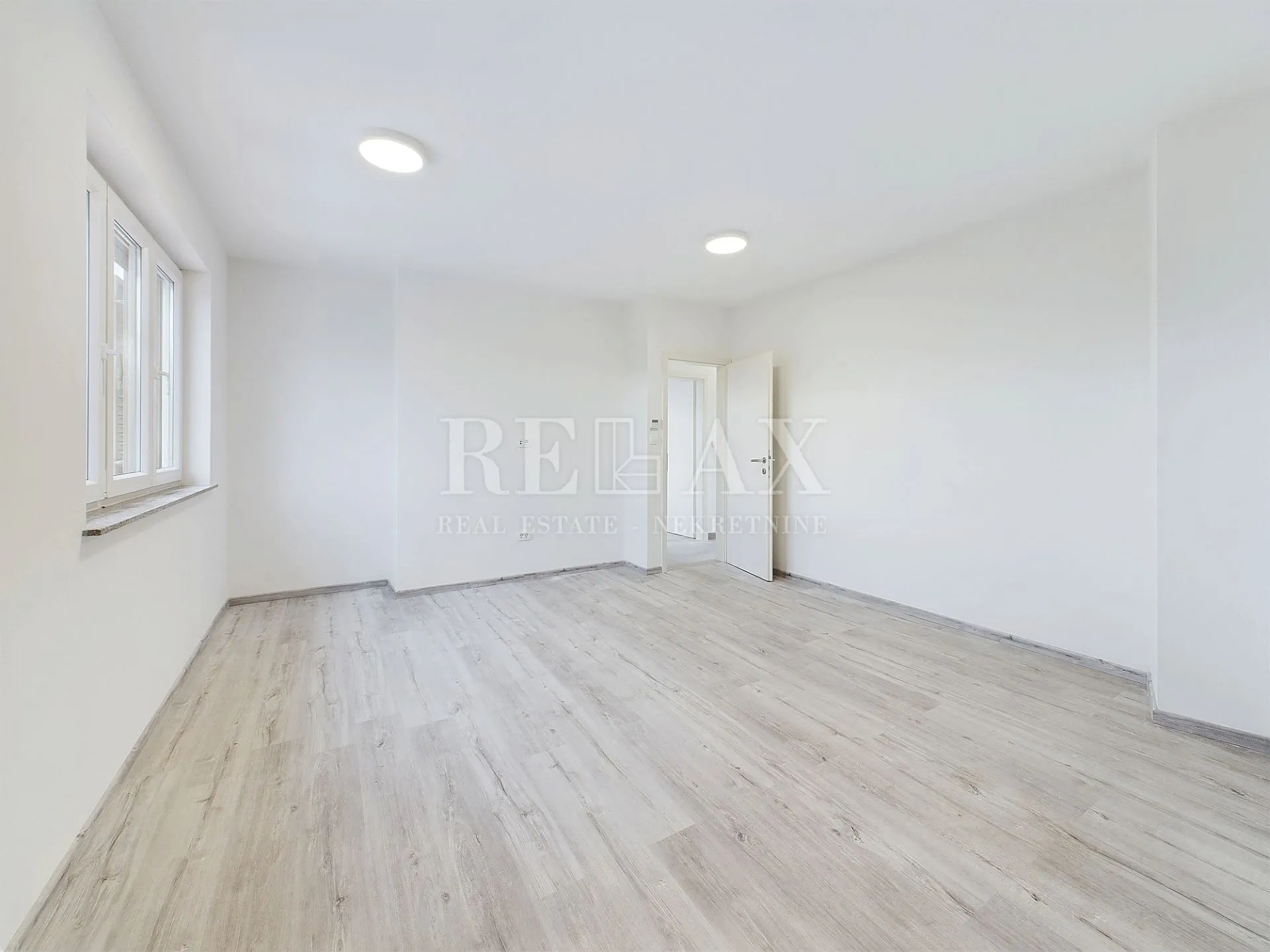 jadranovo - vila s bazenom - slika 24