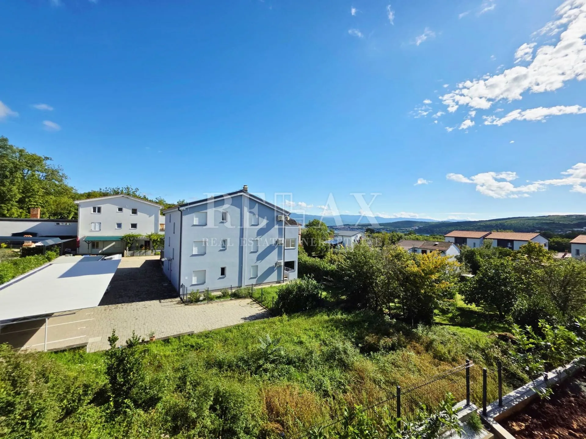 otok krk, čižići - stan 2s/db, novogradnja, parking - slika 3
