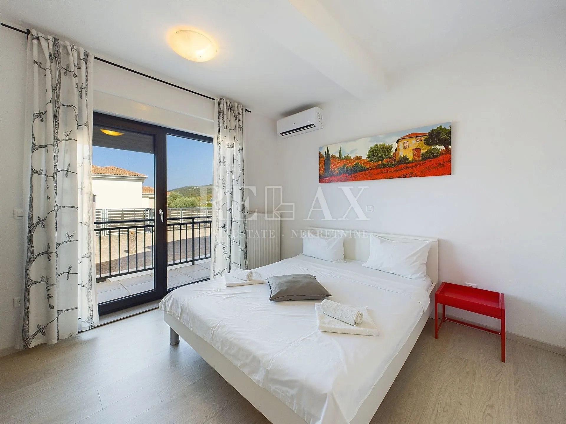 crikvenica - vila s bazenom i pogledom na more - slika 29