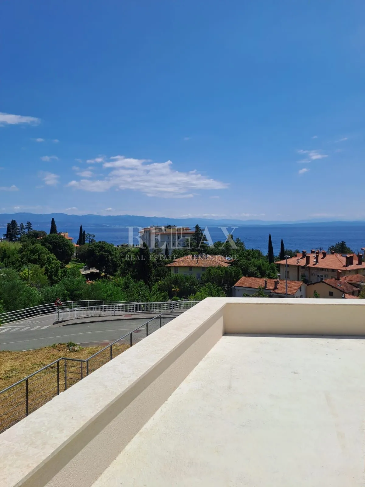 lovran - luksuzna vila s panoramskim pogledom na more - slika 7