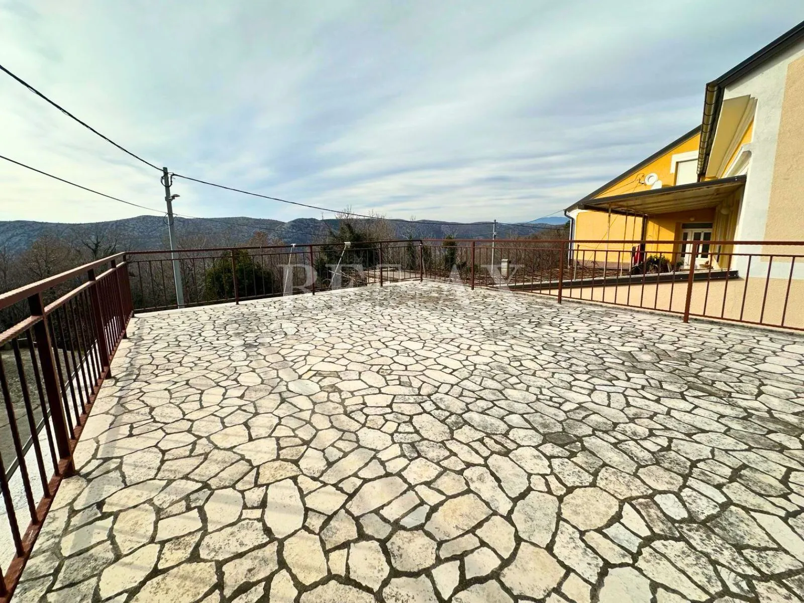 Tribalj - obnovljena dvojna kuća - Tribalj, Vinodolska općina