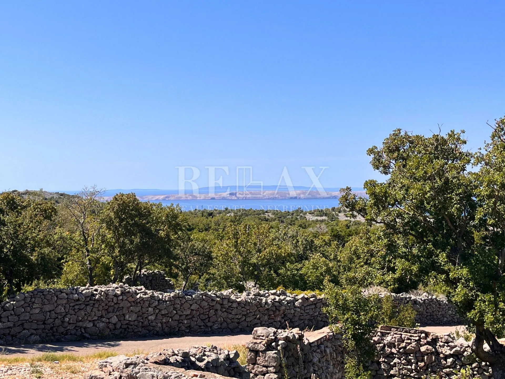 jablanac - kamena kuća s pogledom na more - slika 23