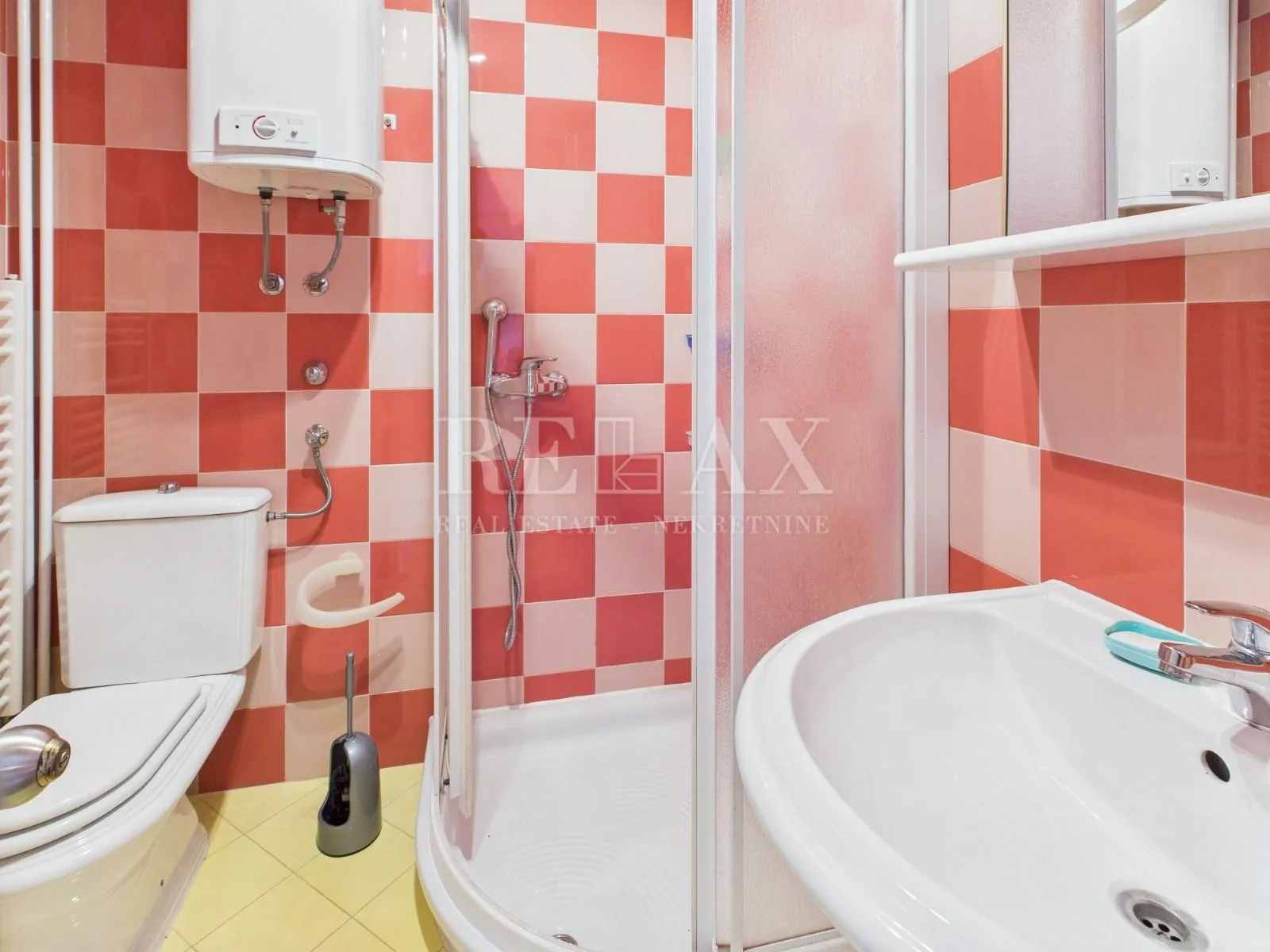 crikvenica – dio kuće s tri apartmana - slika 12