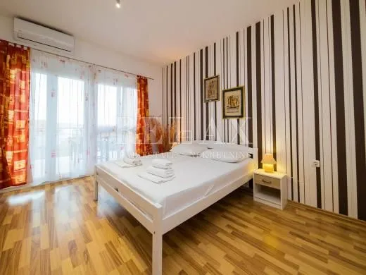 crikvenica,dramalj - kuća sa 7 apartmana - slika 45