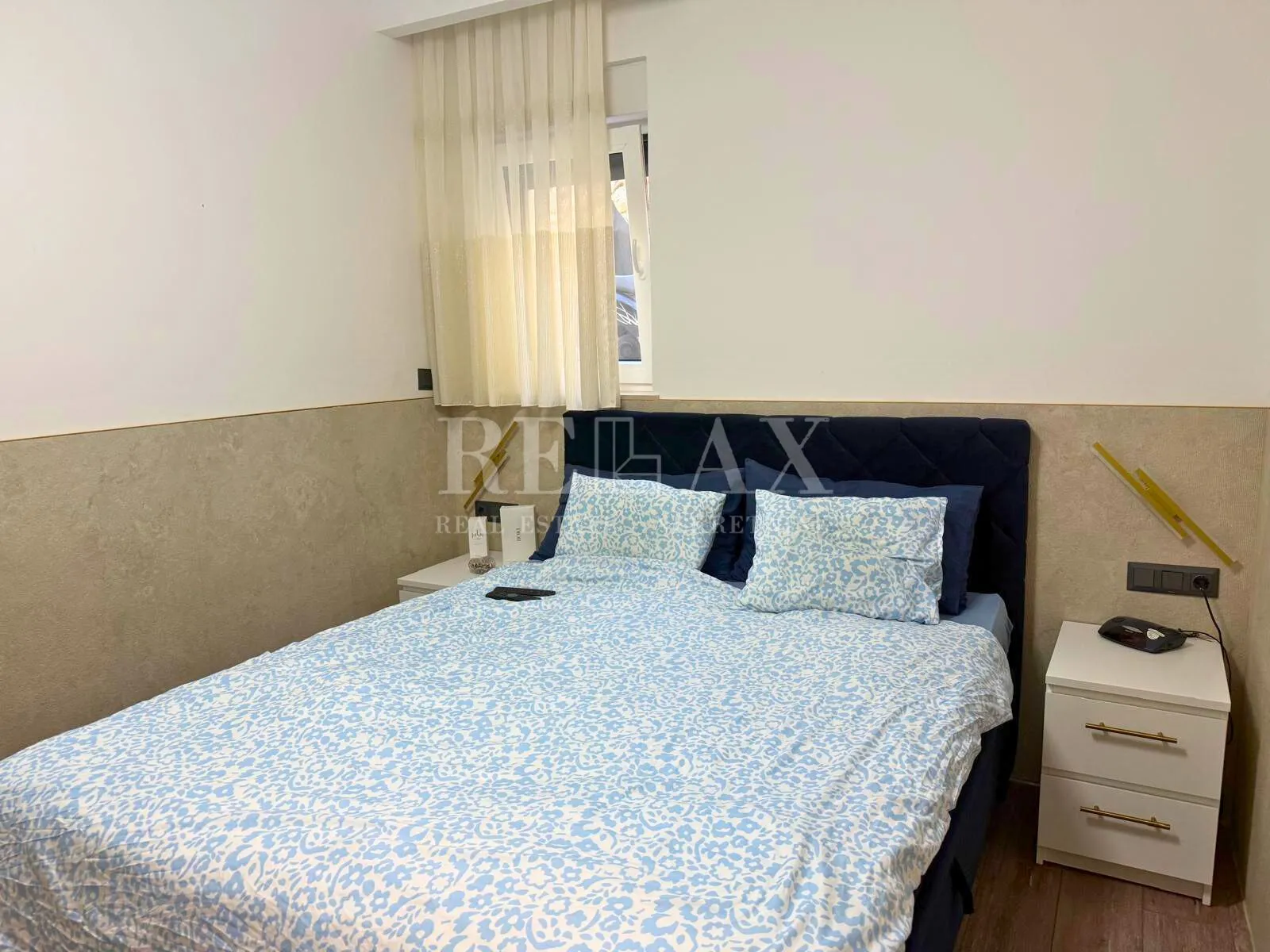 bribir - kuća sa bazenom i okućnicom - slika 9