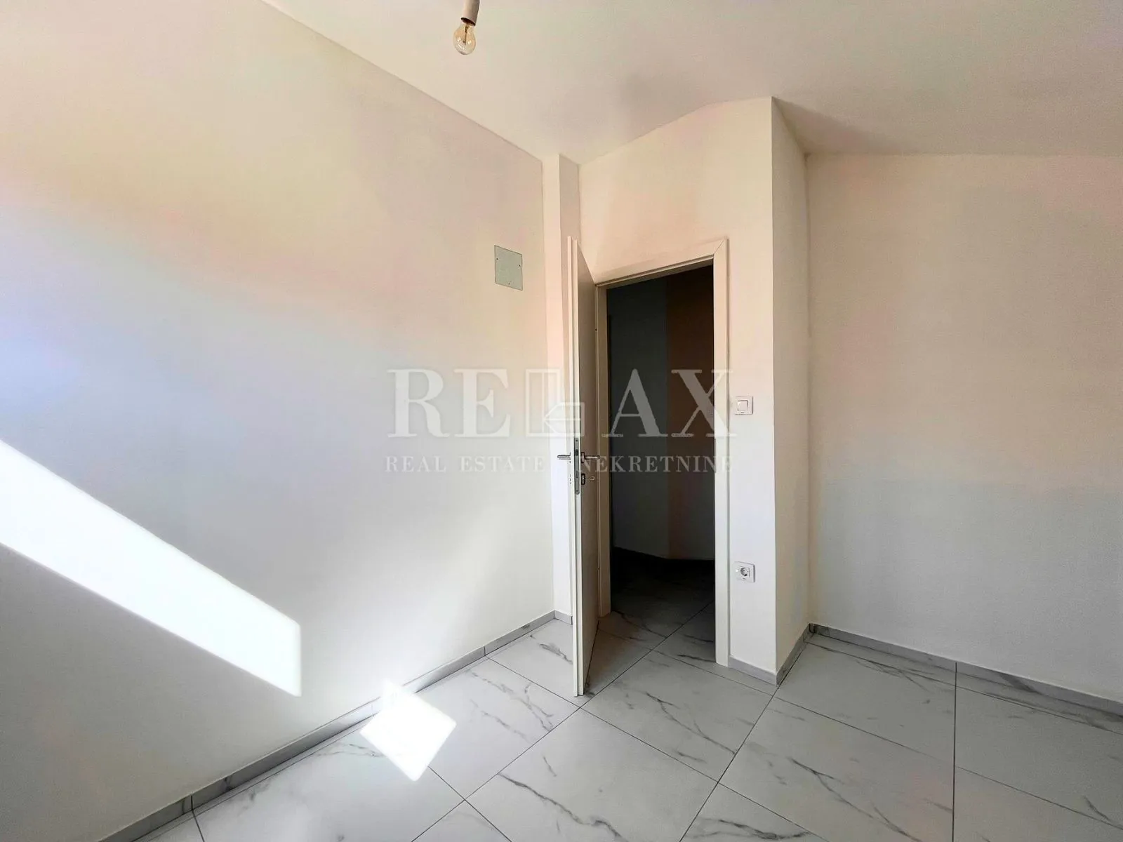 novi vinodolski - novogradnja sa 3 apartmana - slika 20