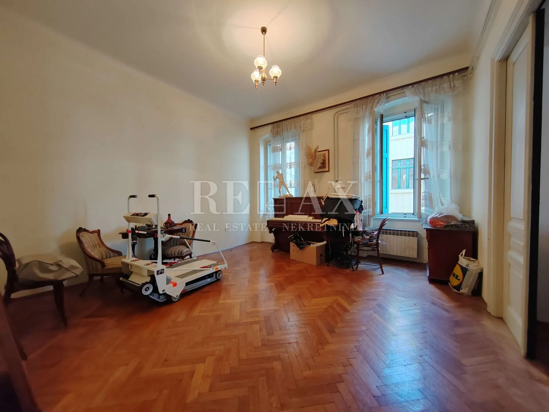 rijeka, bulevard -gospodski stan - slika 8
