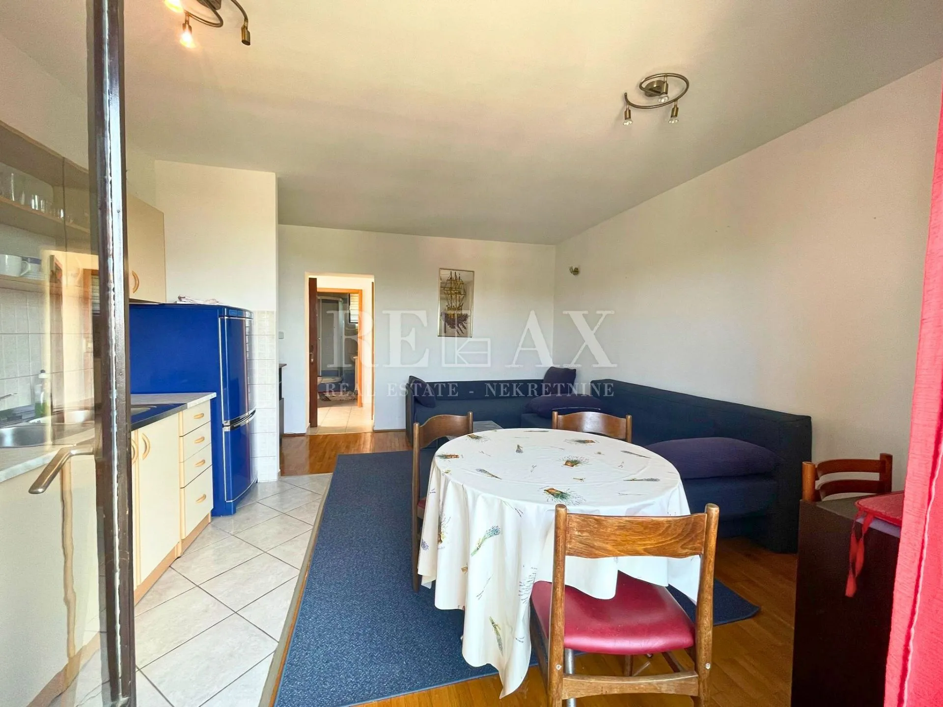 dramalj - kuća sa 4 apartmana, 150 m od mora - slika 2