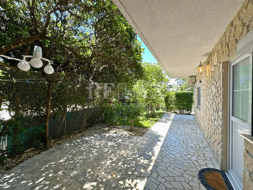 selce - kuća s okućnicom i pogledom na more - slika 34