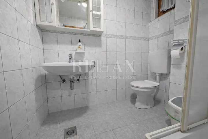 jablanac - kuća u starom gradu 30 m od mora - slika 16