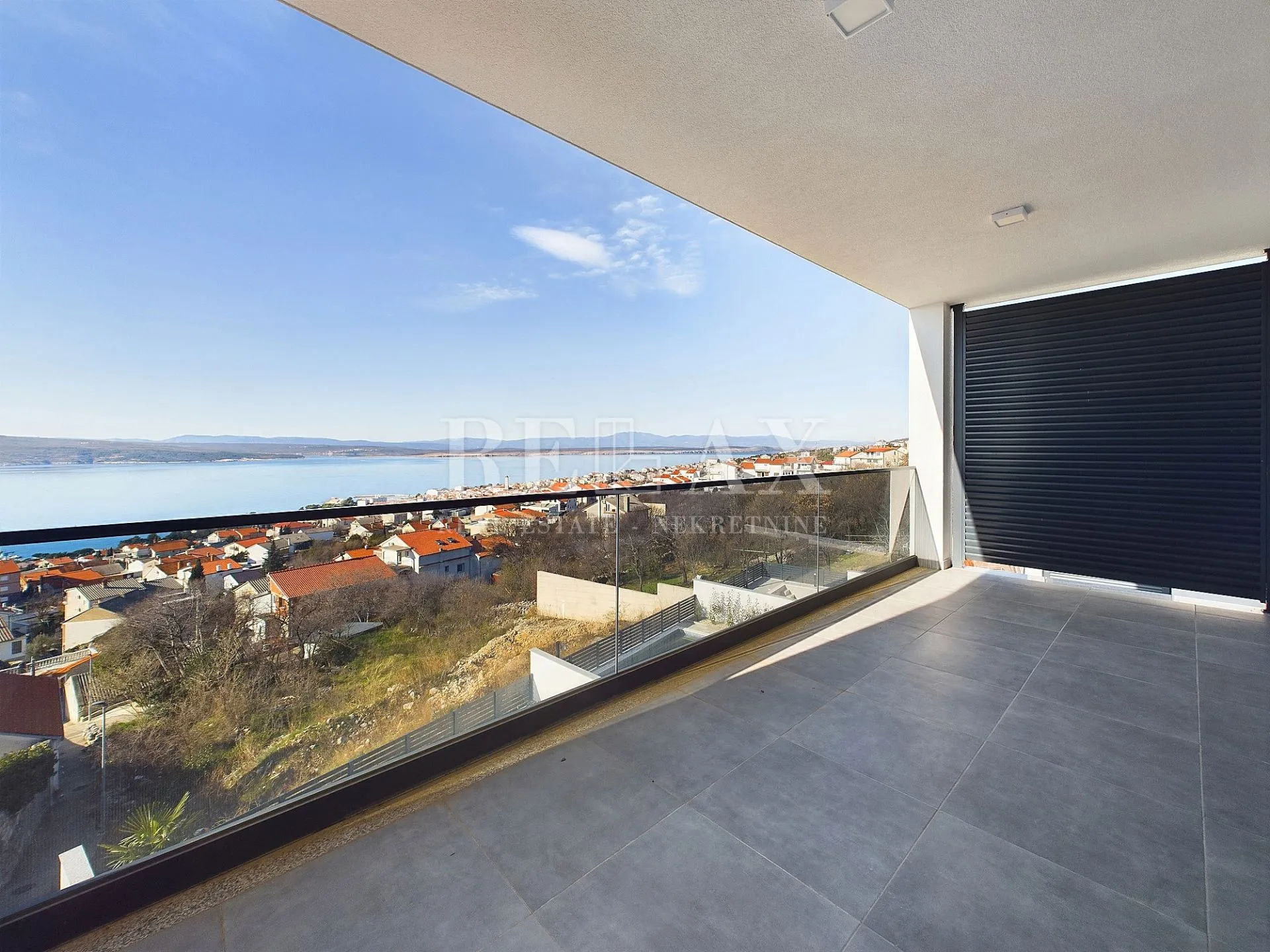 crikvenica - stan s panoramskim pogledom na more - slika 9