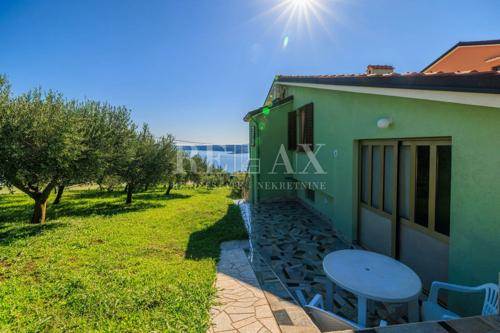 crikvenica - prostrano imanje s bazenom - slika 19