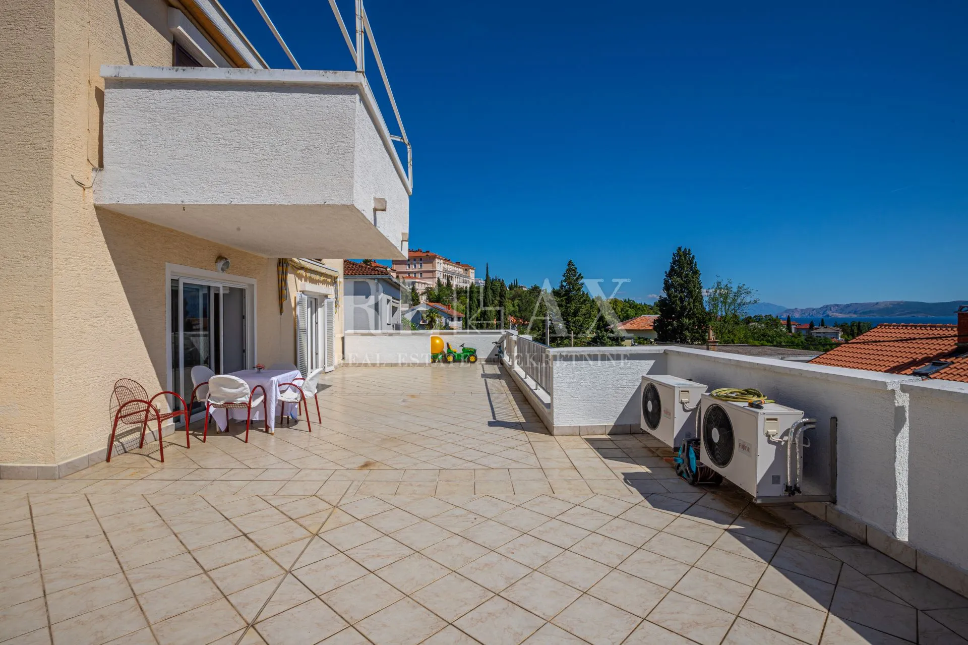 crikvenica - kuća s restoranom na top lokaciji - slika 27