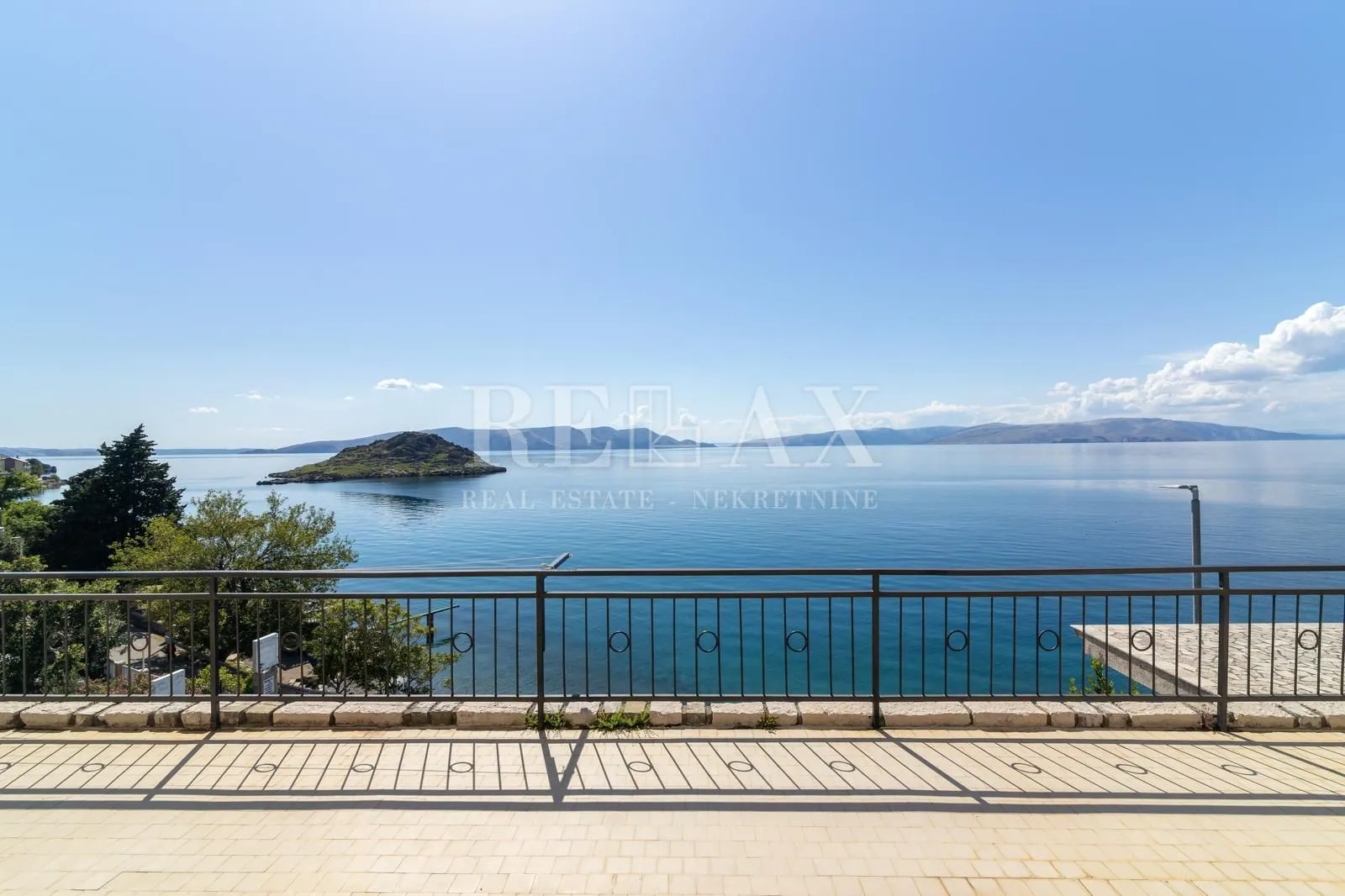 Senj, Sveti Juraj - kuća sa tri etaže u prvom redu do mora - Sveti Juraj, Senj