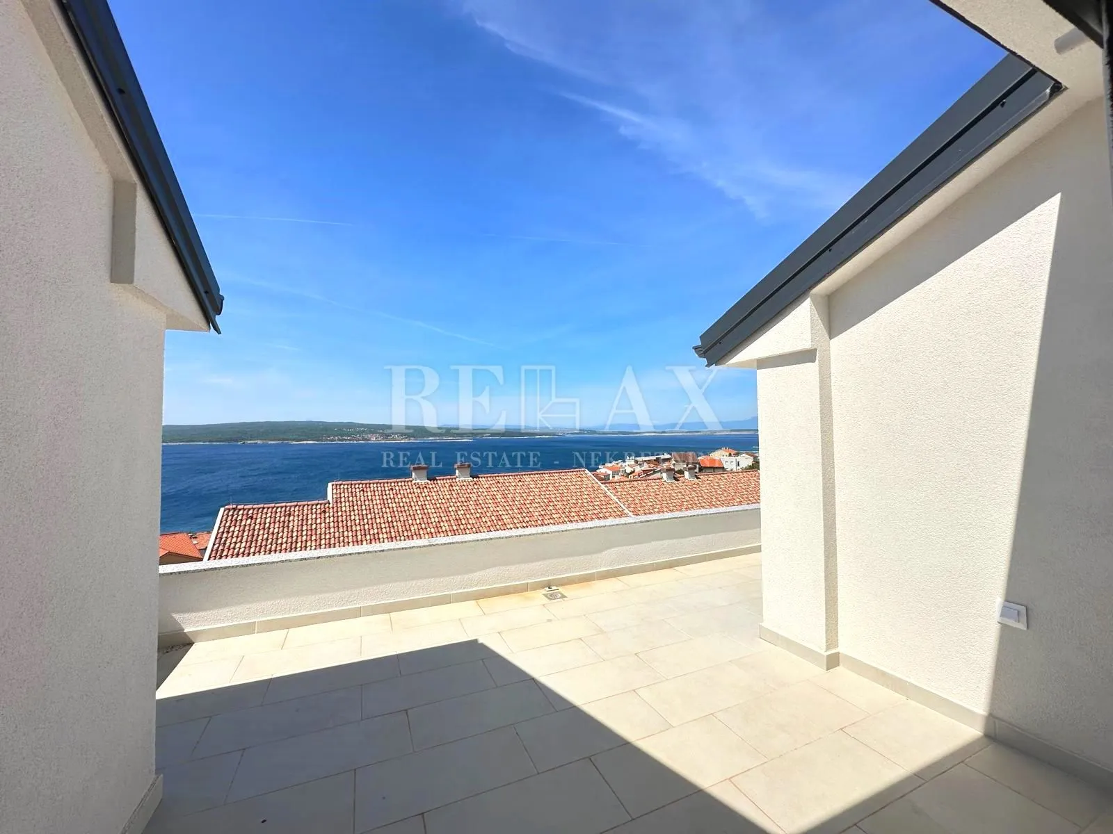 crikvenica - novogradnja s pogledom na more - slika 8