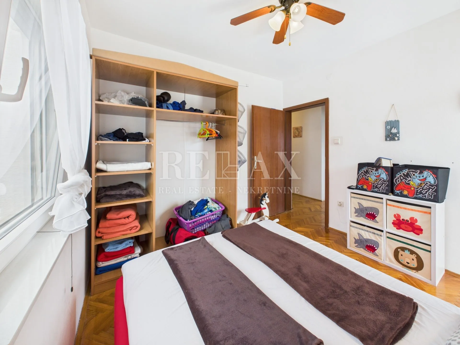 crikvenica - trosobni stan s garažom - slika 16