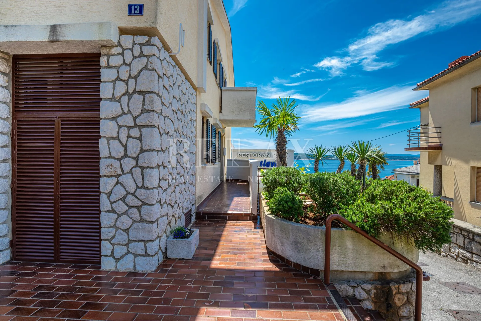 crikvenica - kuća s restoranom na top lokaciji - slika 111
