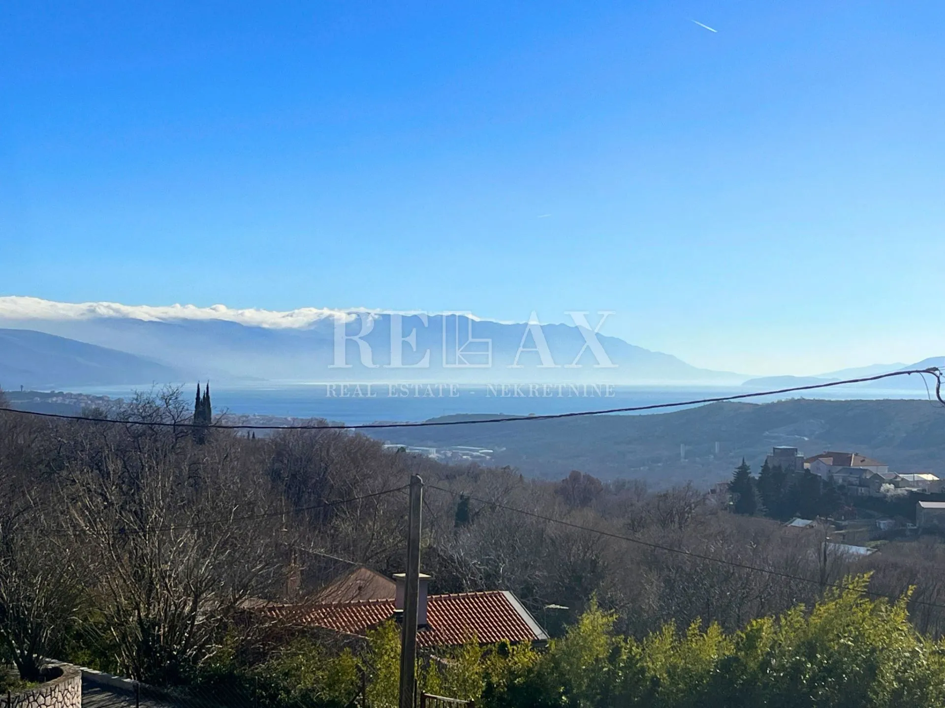 bribir - vila s bazenom i velikom okućnicom - slika 13