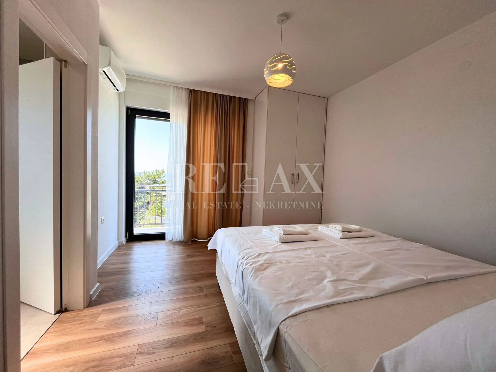 crikvenica - luksuzna vila s bazenom - slika 33