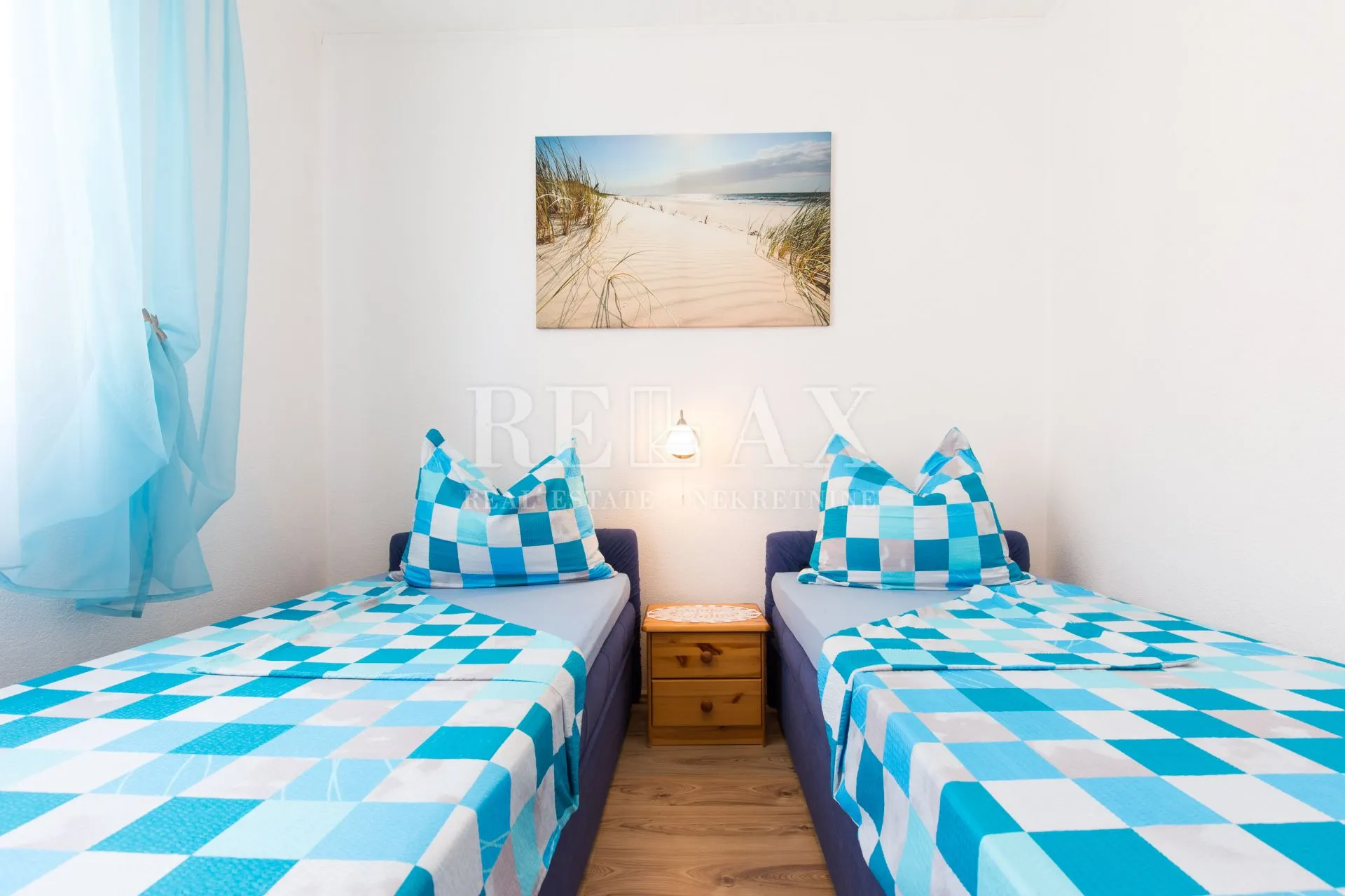 crikvenica - kuća sa 6 stanova, bazen - slika 20