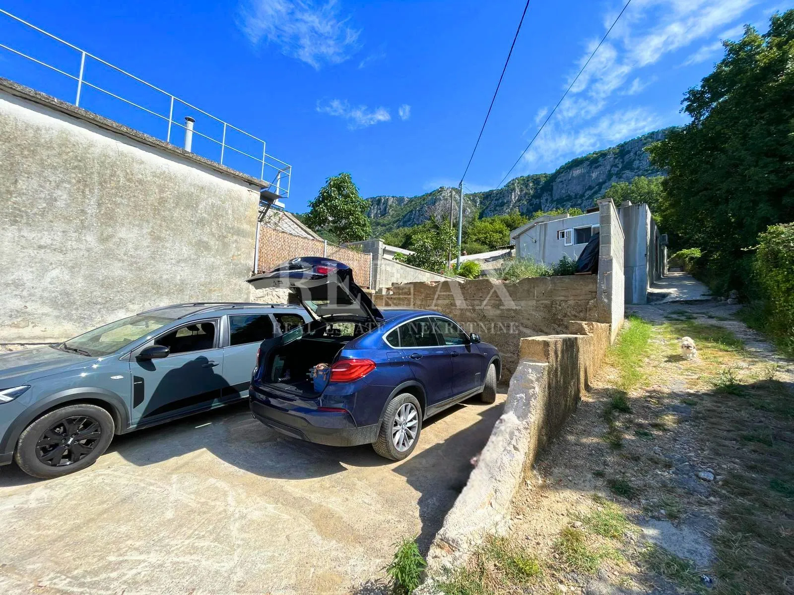 bribir - kamena kuća u nizu s okućnicom - slika 20