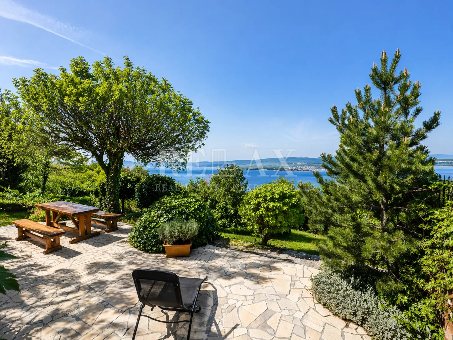 crikvenica - kuća s dvije stambene jedinice i okućnicom - slika 26
