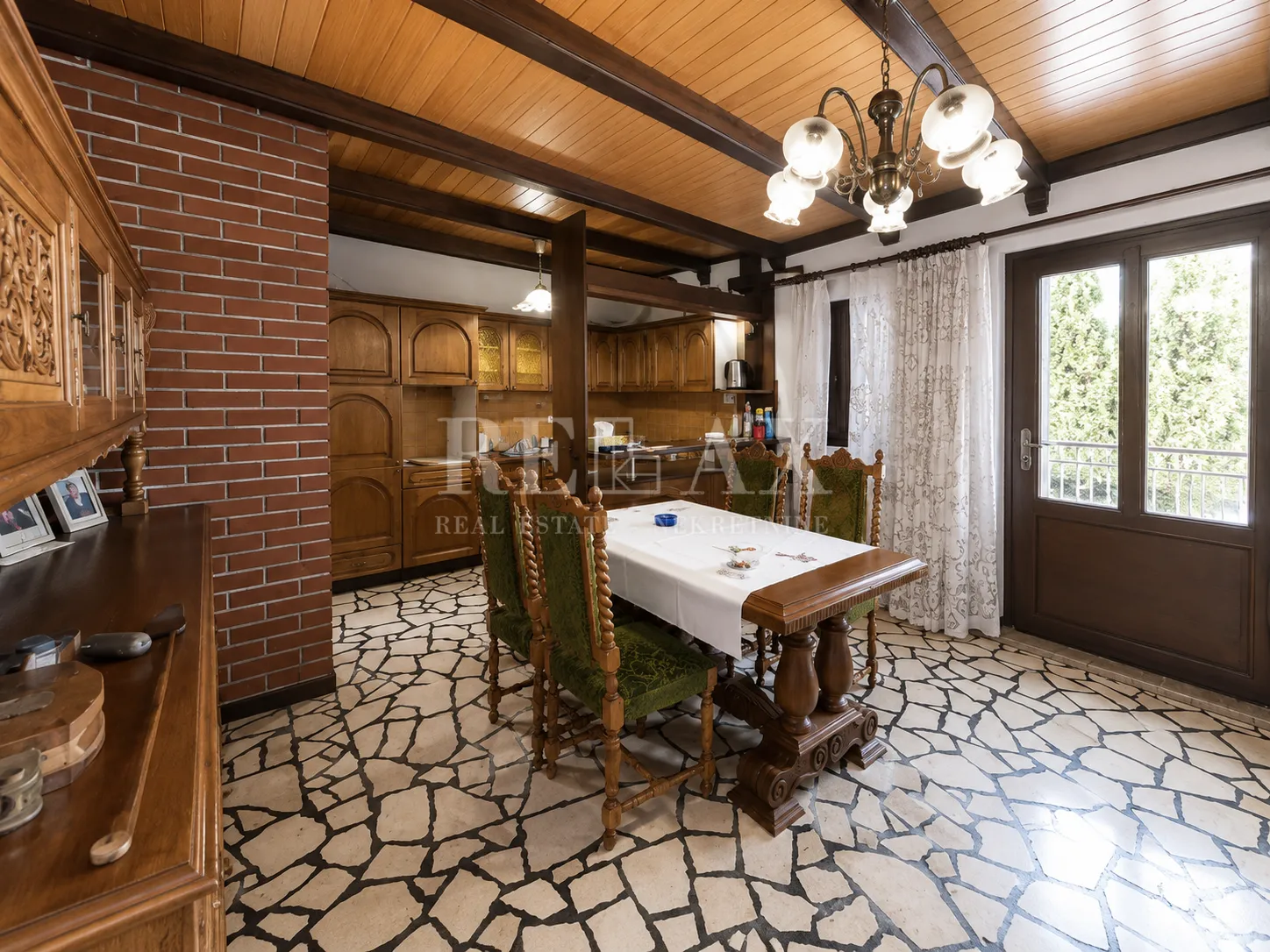 crikvenica - apartmanska kuća na odličnoj lokaciji - slika 17