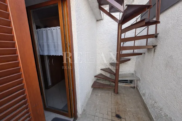 jablanac - kuća u starom gradu 30 m od mora - slika 23