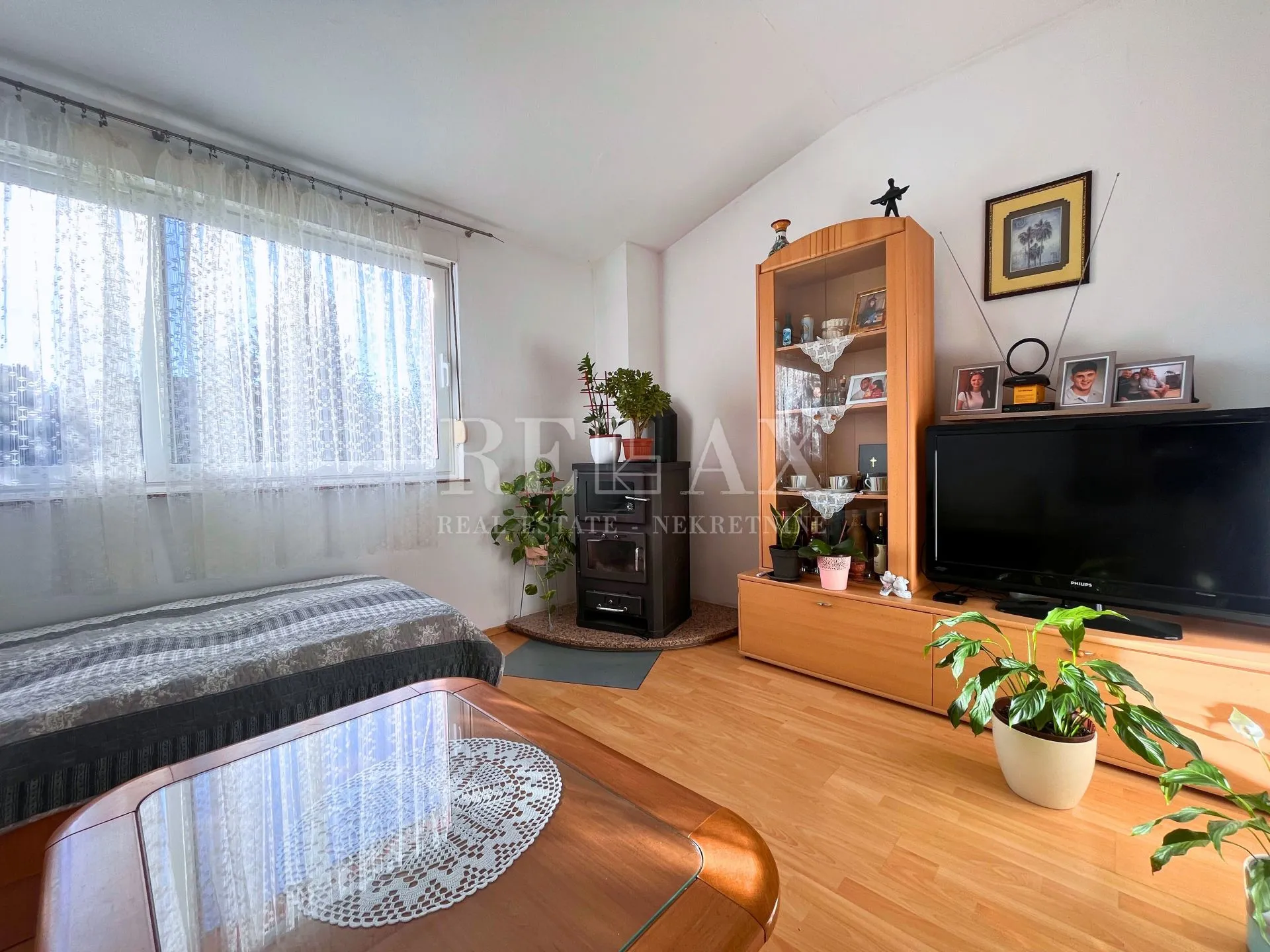 rijeka, sroki - dvosobni stan sa ostavom - slika 6
