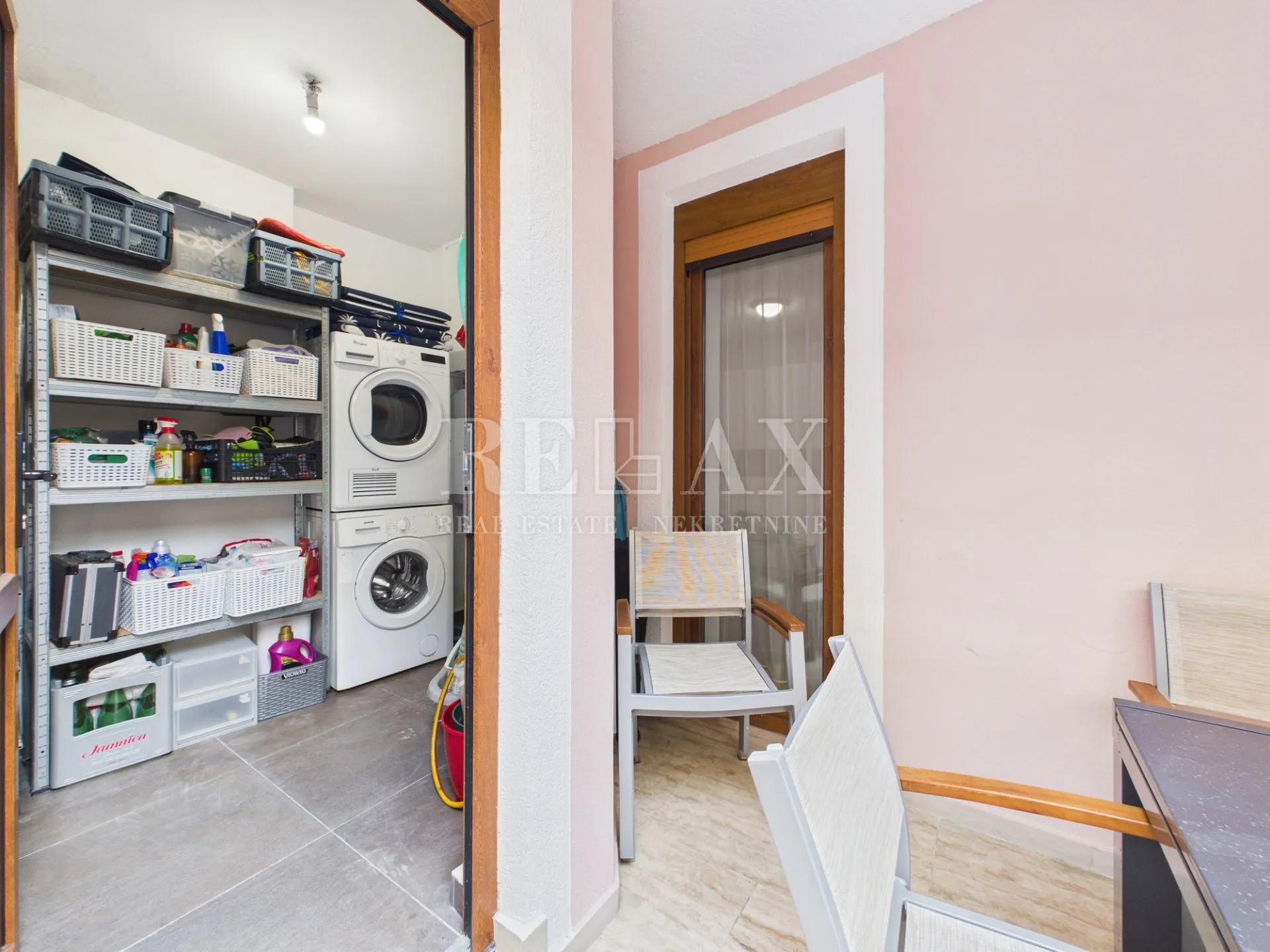 crikvenica - dva stana u centru - slika 20