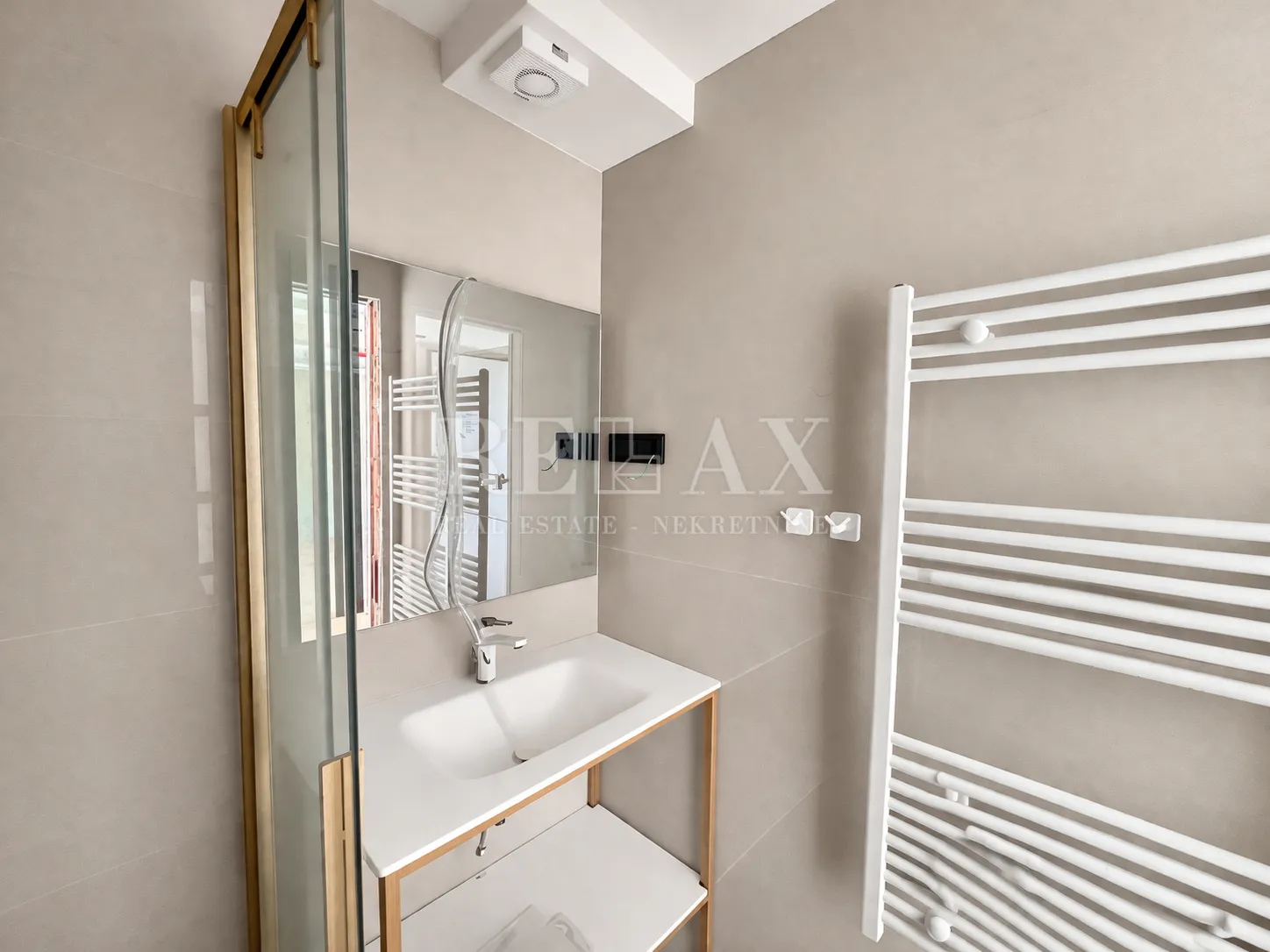 crikvenica - apartman u centru grada - slika 8