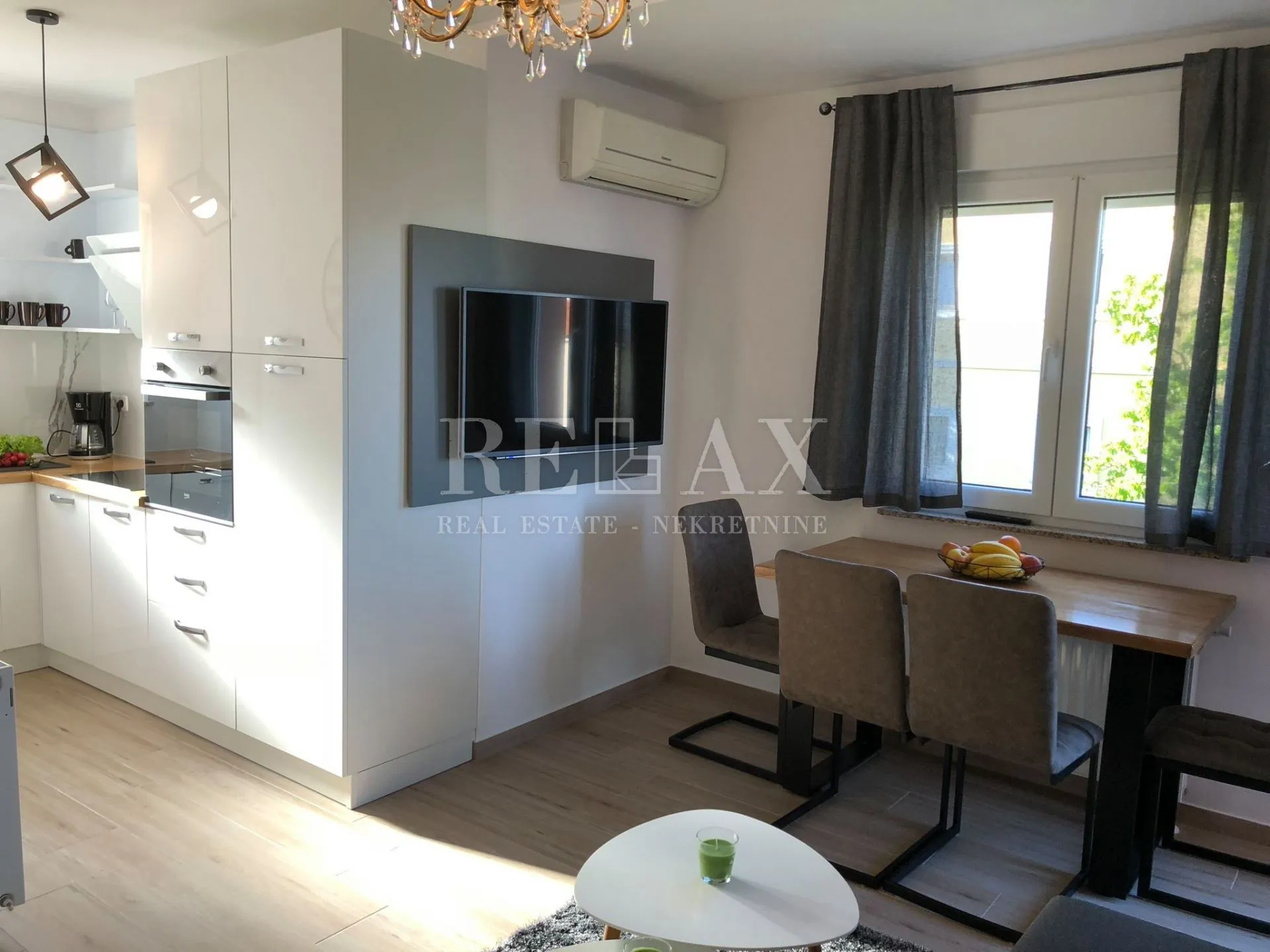 oprić, lovran - apartmanska vila sa bazenom - slika 17