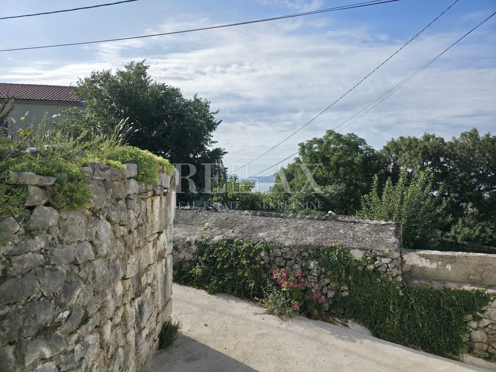 crikvenica - sniženo ! starina za kompletnu adaptaciju - slika 4