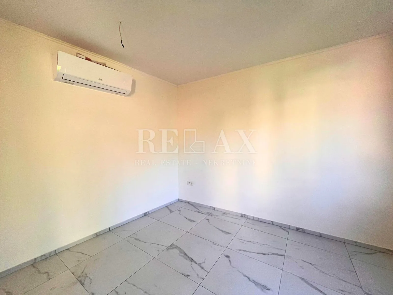 novi vinodolski - novogradnja sa 3 apartmana - slika 19