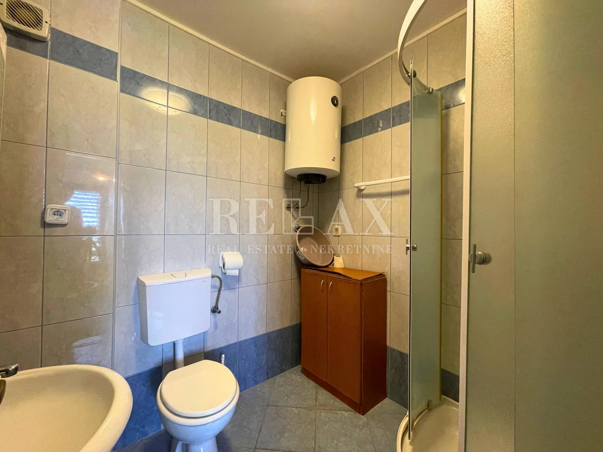dramalj - kuća sa 4 apartmana, 150 m od mora - slika 9