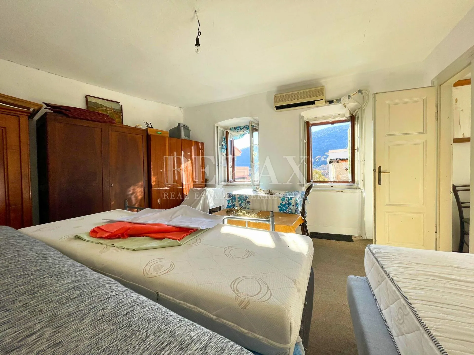 bribir - kamena kuća za renovaciju - slika 10