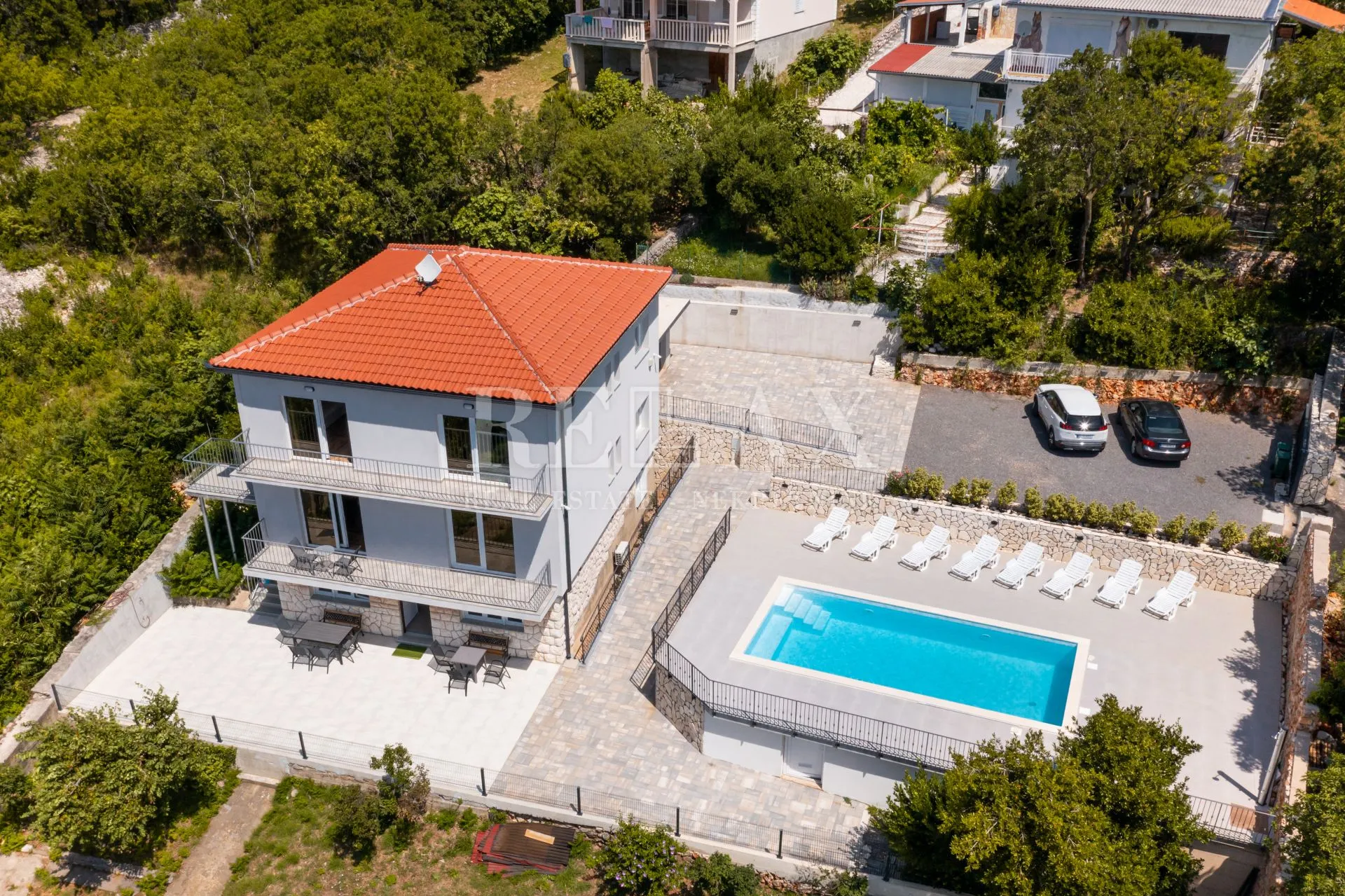 povile - vila s bazenom, nadomak mora - slika 3