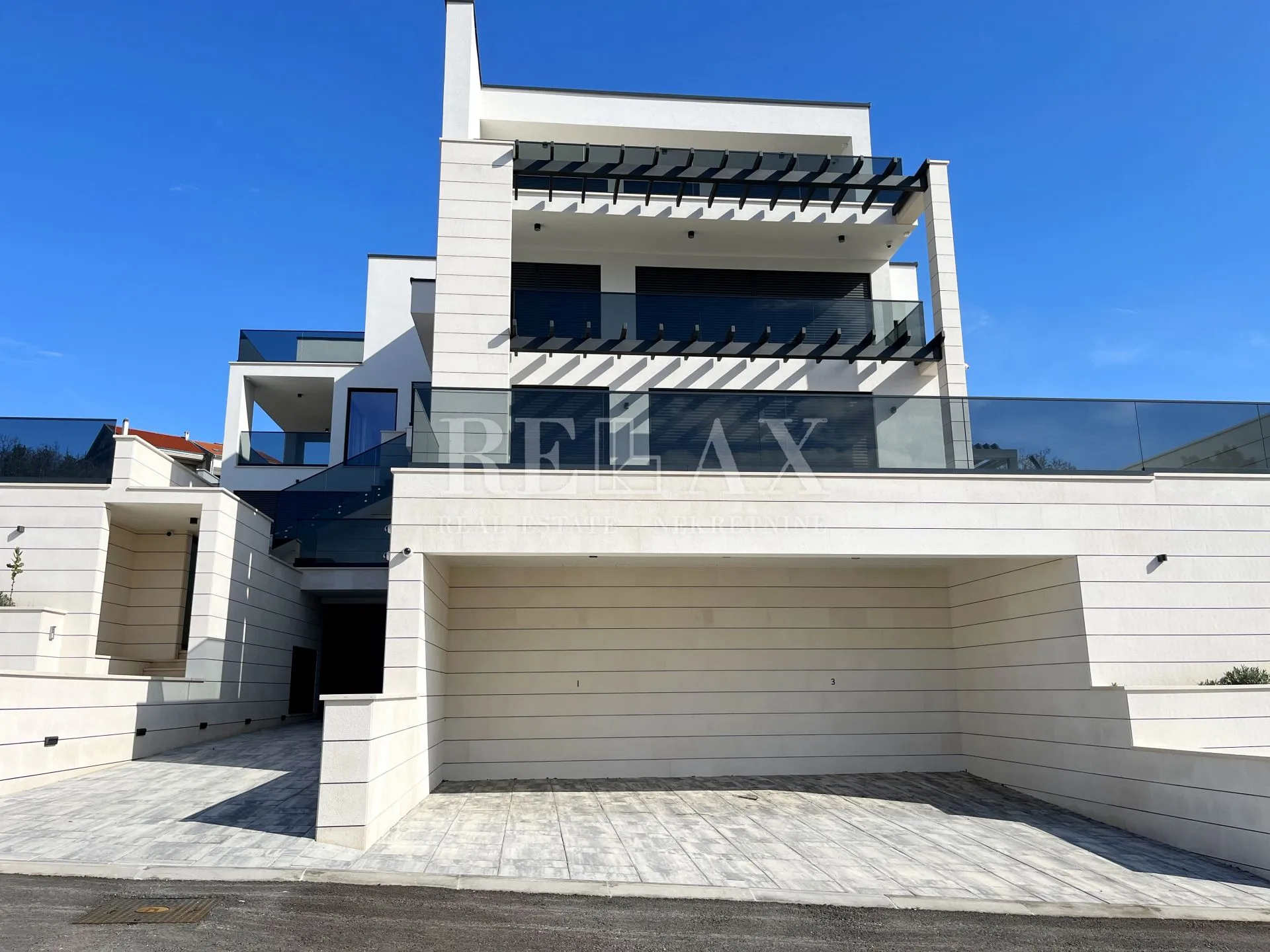 crikvenica - ekskluzivni stan s vlastitim bazenom - slika 28