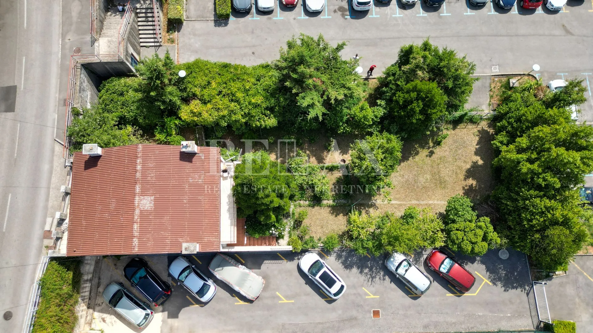 Crikvenica - kuća s okućnicom u blizini centra